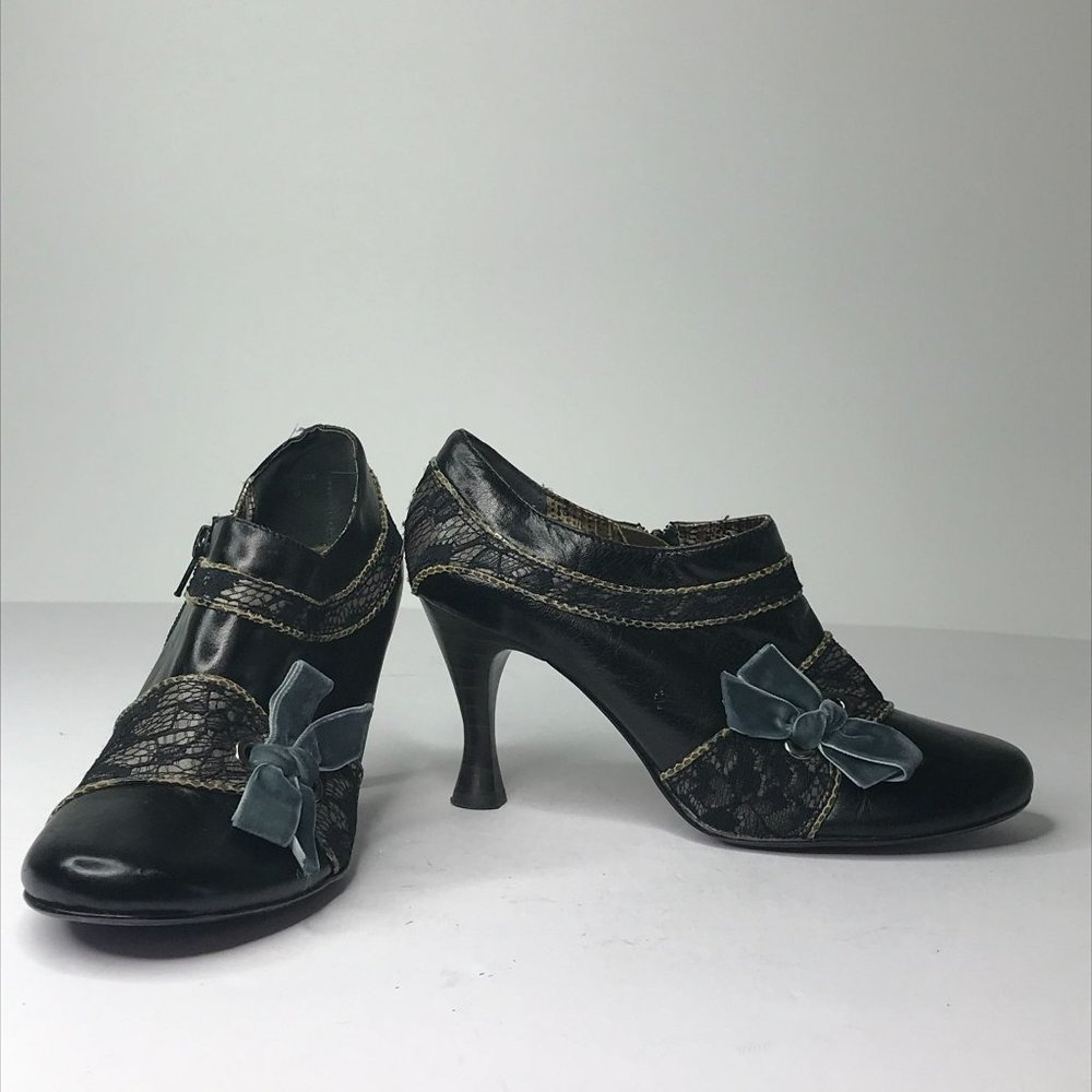 Bobbi Blu Yamin Steampunk Ankle Booties Size 8 M Victorian Inspired Leather Lace